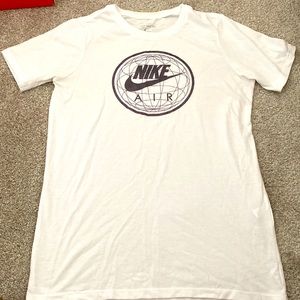 Nike top